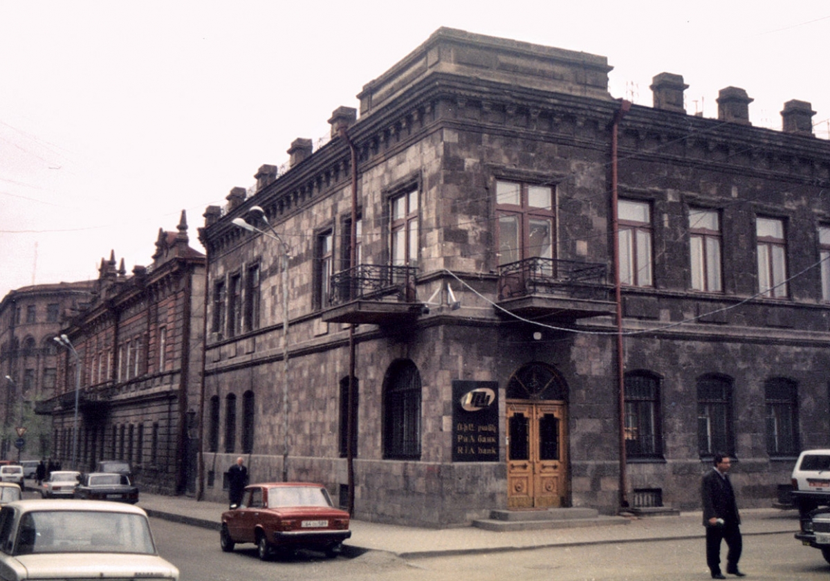 Վերակառուցել, բայց չքանդել. 1980-ականների փորձը