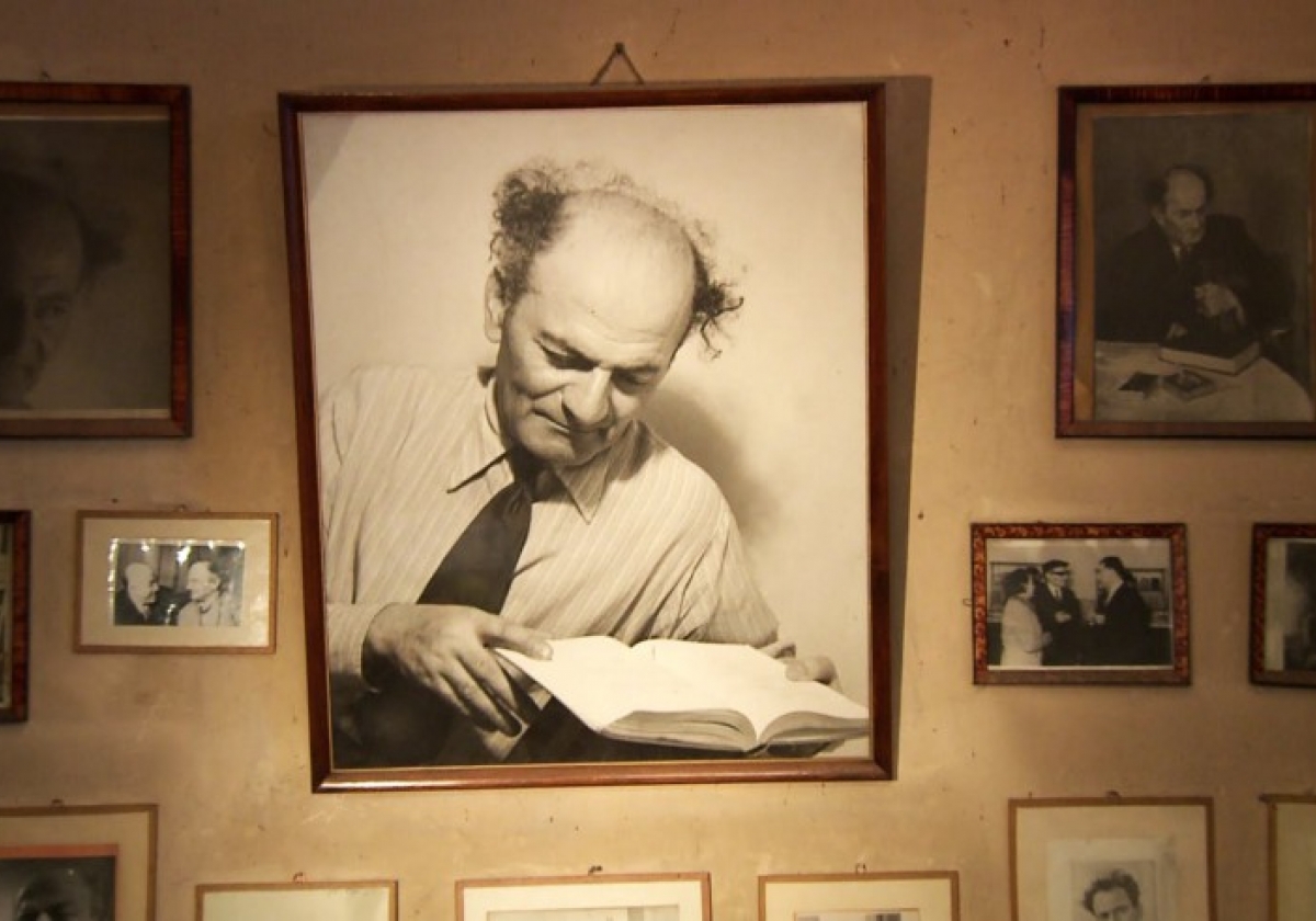 Այնտեղ, ուր Լենինի հրապարակն է…