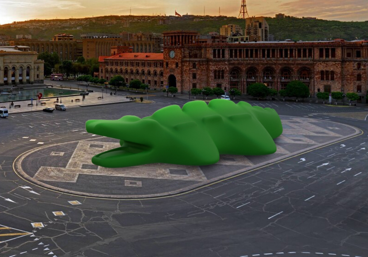 Փչովի կոկորդիլոսը Հանրապետության հրապարակում