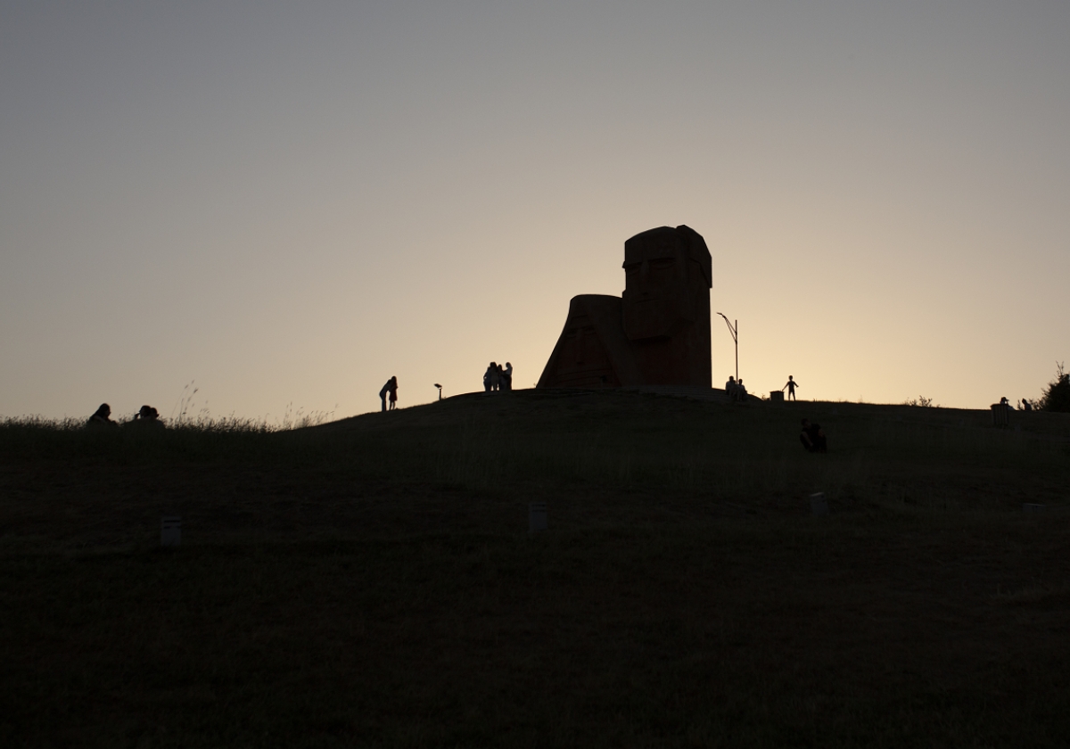 Մենք ենք մեր սարերը