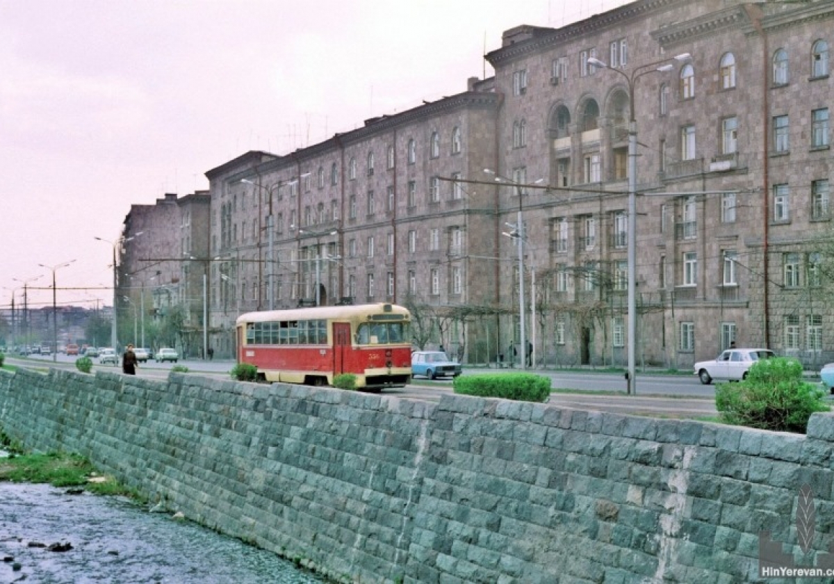 Արամ Պաչյան․ «Տրամվայ Երևան»