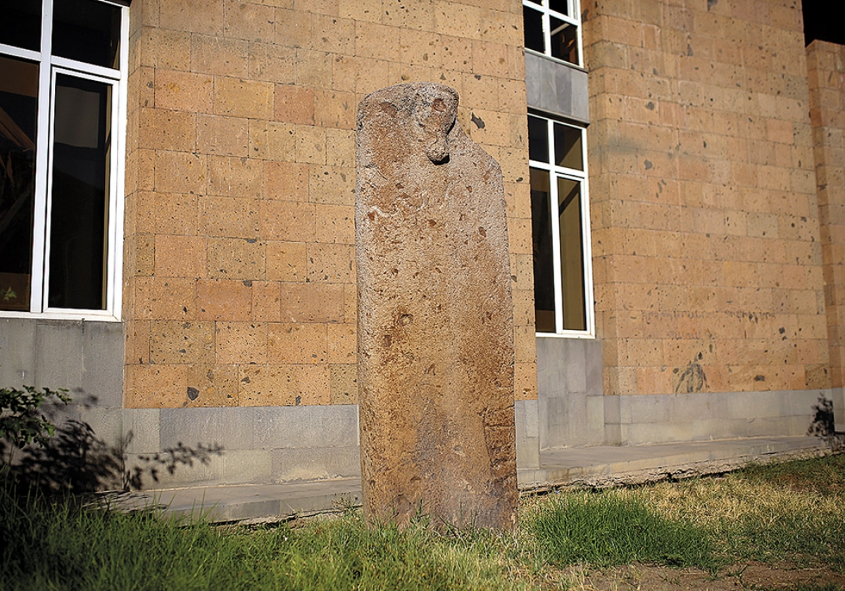 Սակրալ լեռներից դեպի պրոֆան քաղաք. Երևանի վիշապաքարերի ճամփորդությունը