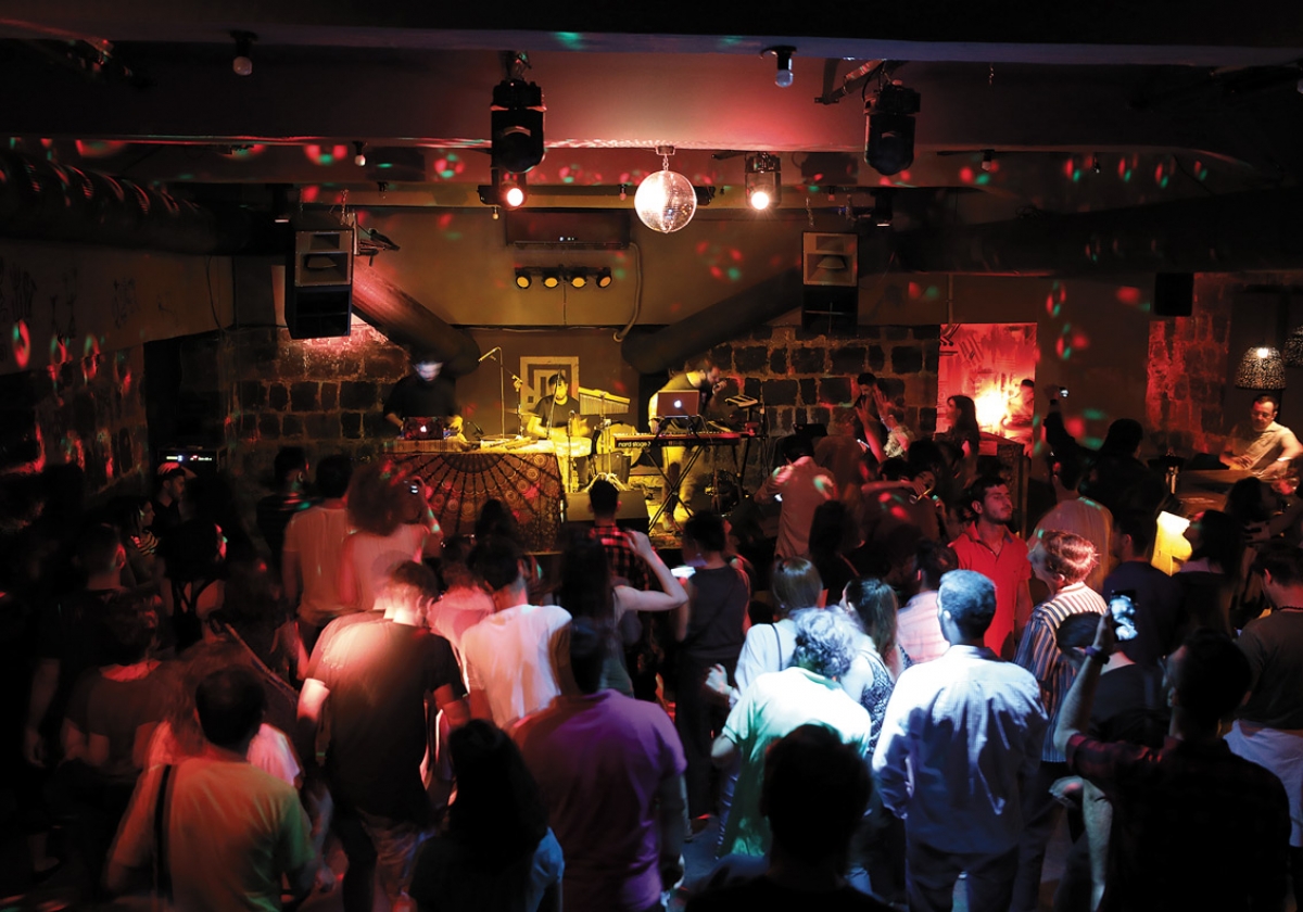 Poligraf—ը փակվում է