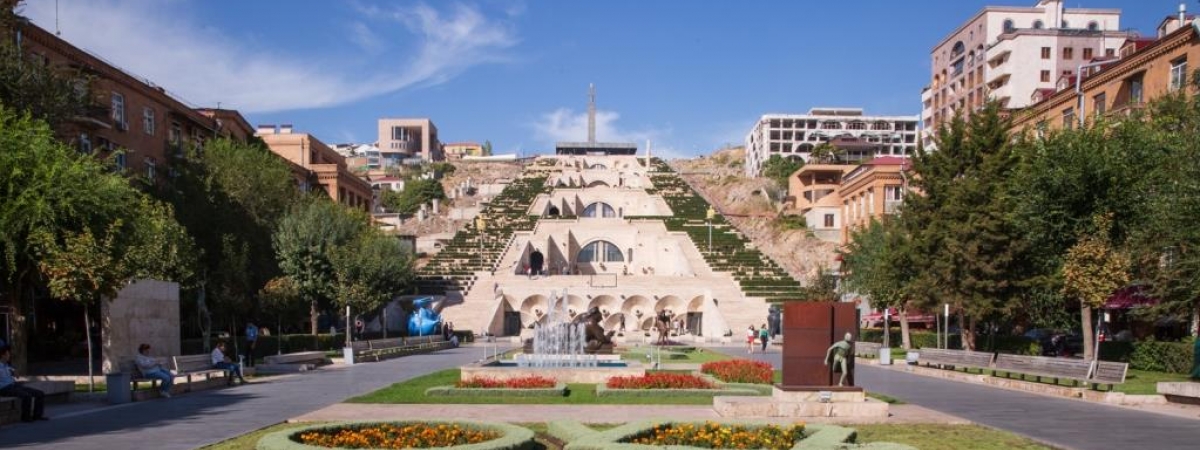 «Կասկադը արվեստի հեղինակային գործ է»․ երեք կարծիք այն մասին, թե ինչպես պետք է շարունակվի Կասկադի շինարարությունը