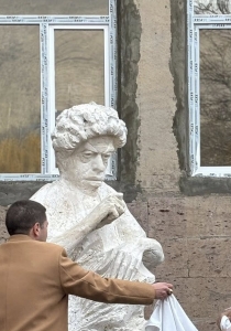 Անլռելի գանգատատուն․ Սևակը, համացանցն ու Լևոն Թոքմաջյանի «լավագույն գործը»