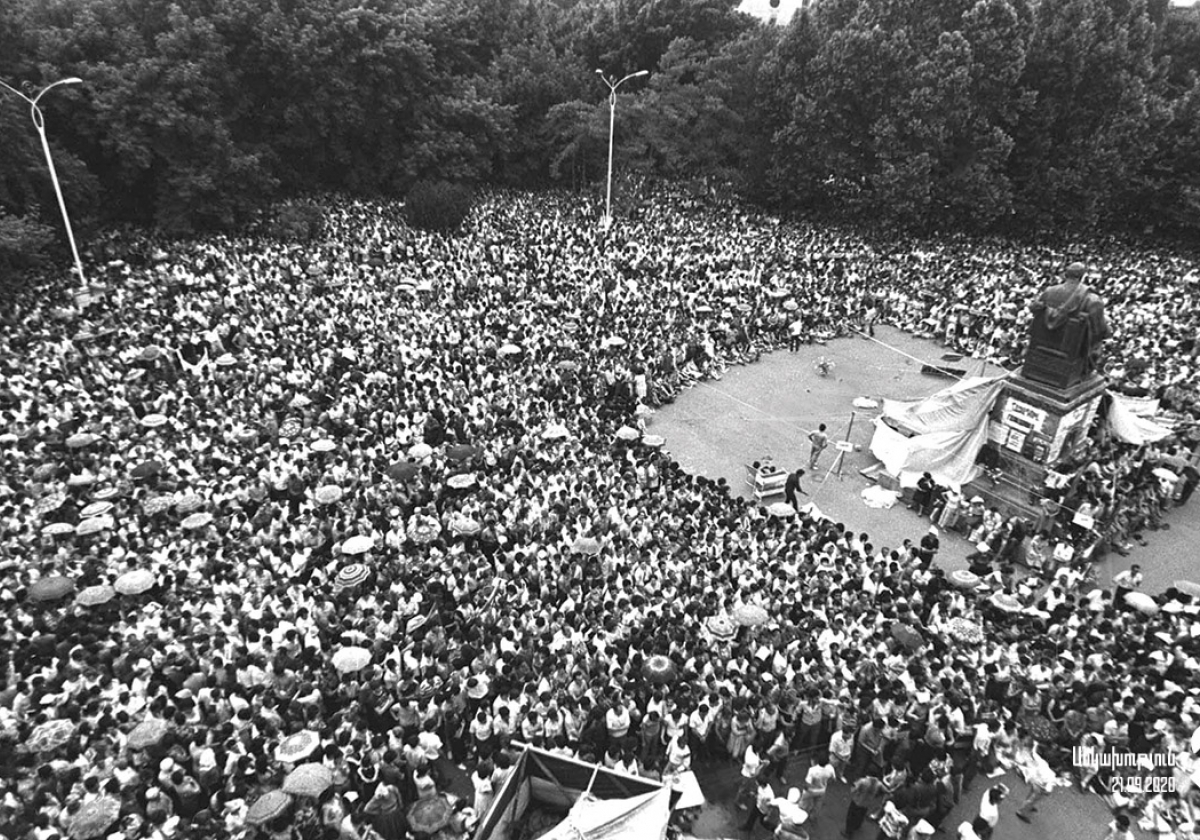 Լենին, պարտիա, անկախություն